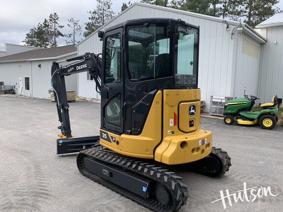 Photo of 2024 John Deere 35 P