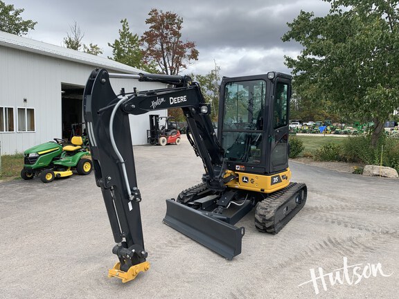 Photo of 2024 John Deere 35 P