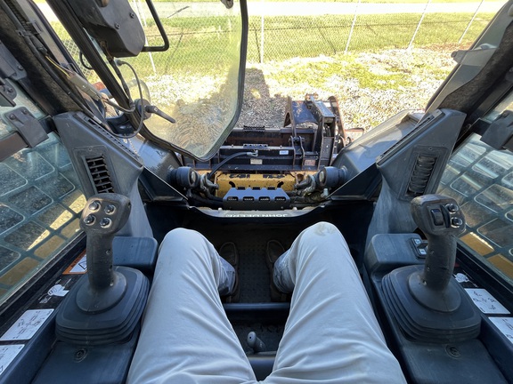 2015 John Deere 333-8