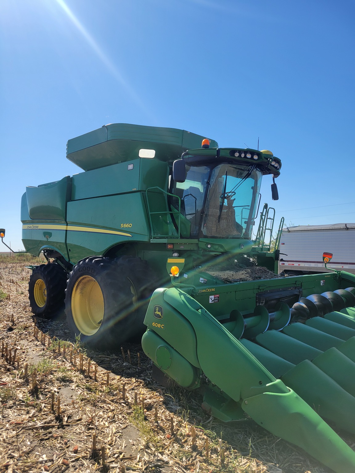 2013 John Deere S660 Image 2