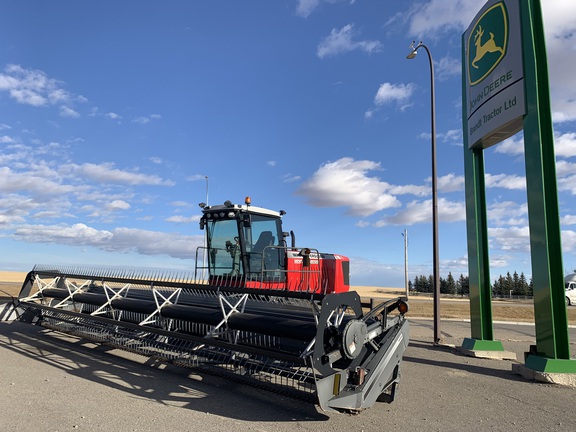 2012 Massey Ferguson WR9735