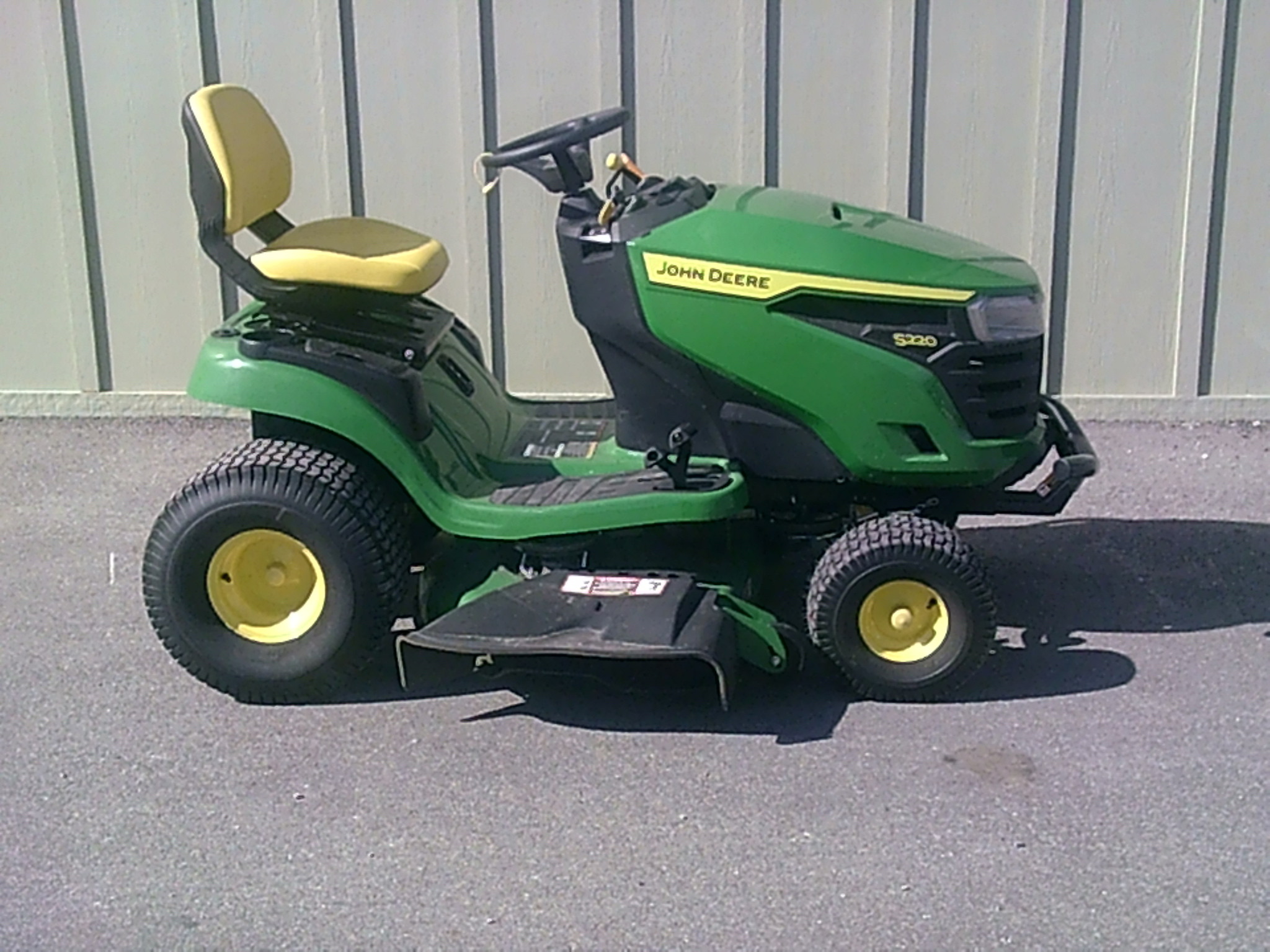 2023 John Deere S220 Image 2