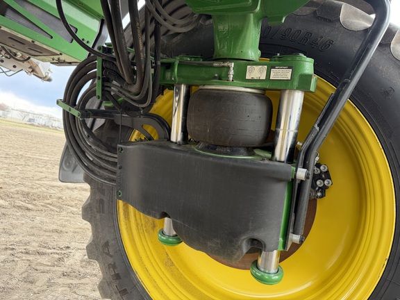 2025 John Deere 412R - Photo11