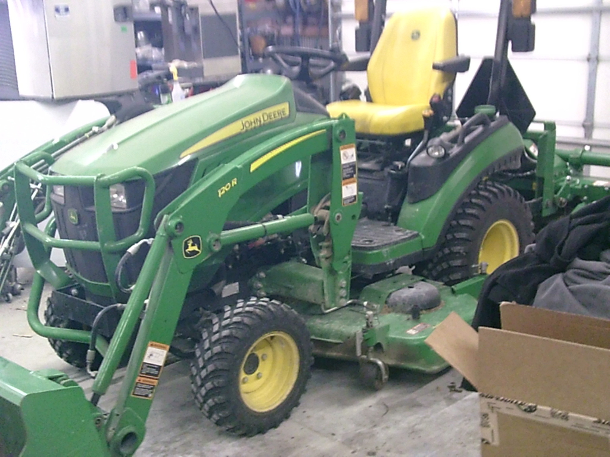 2021 John Deere 1025R Image 2