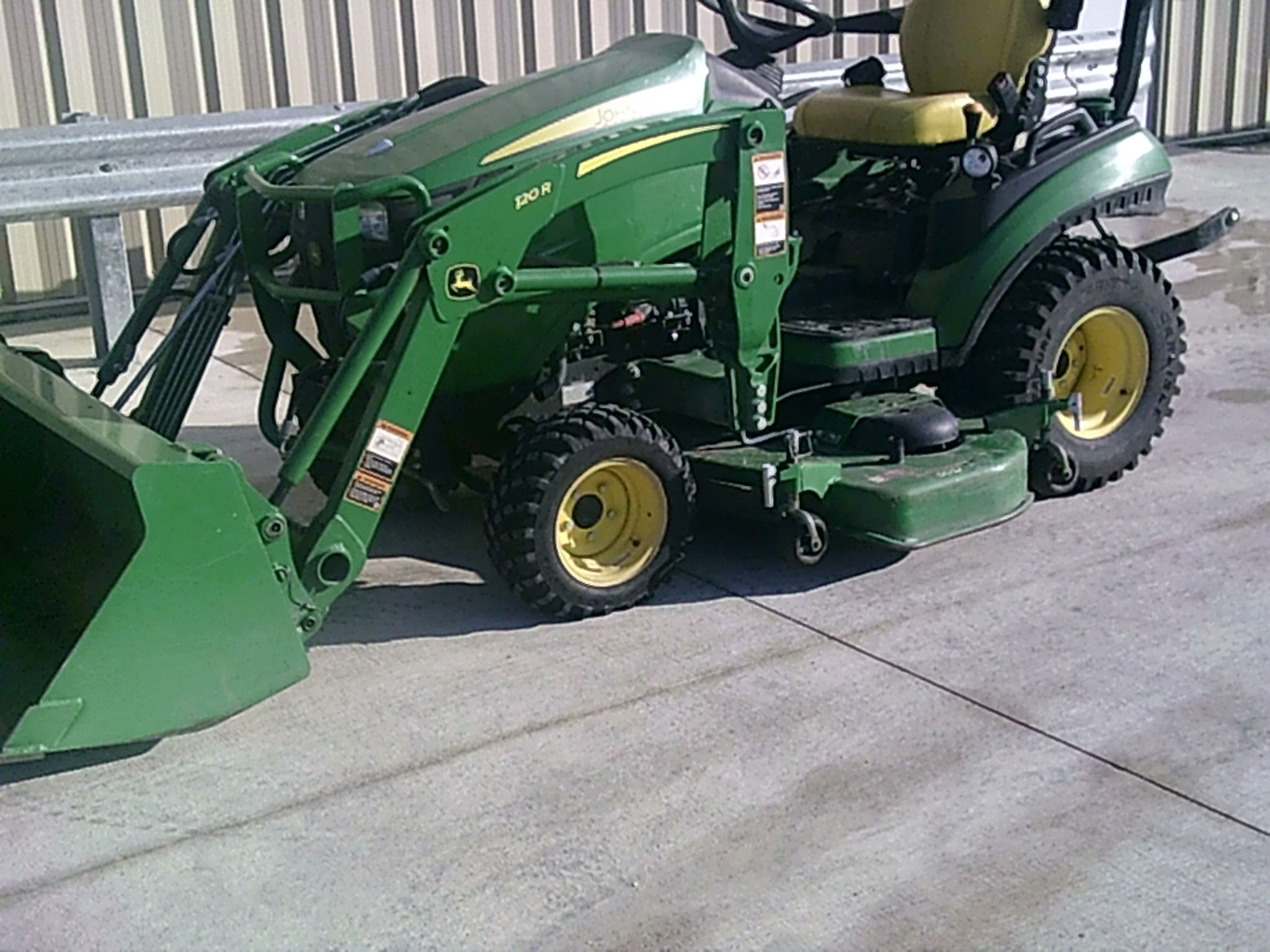 2021 John Deere 1025R Image 7