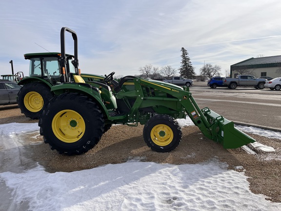 2025 John Deere 4044M - Photo5