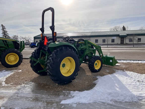 2025 John Deere 4044M - Photo6