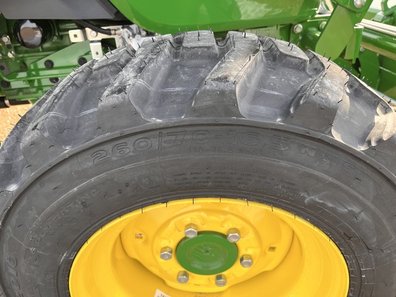 2025 John Deere 4044M - Photo14