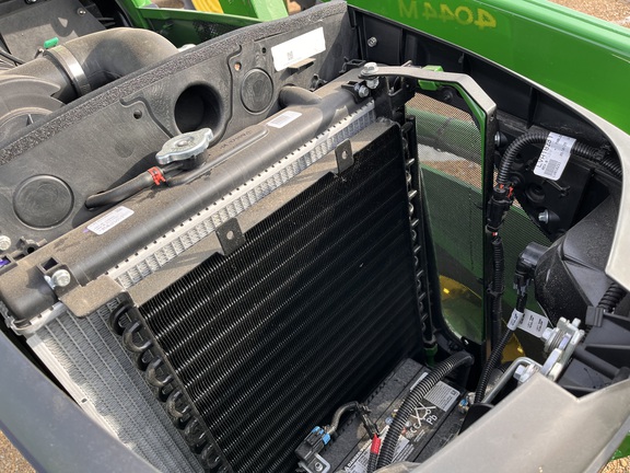 2025 John Deere 4044M - Photo22