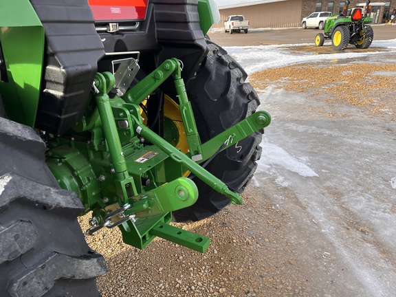 2025 John Deere 4044M - Photo27