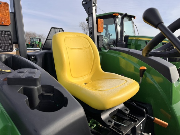 2025 John Deere 4044M - Photo30