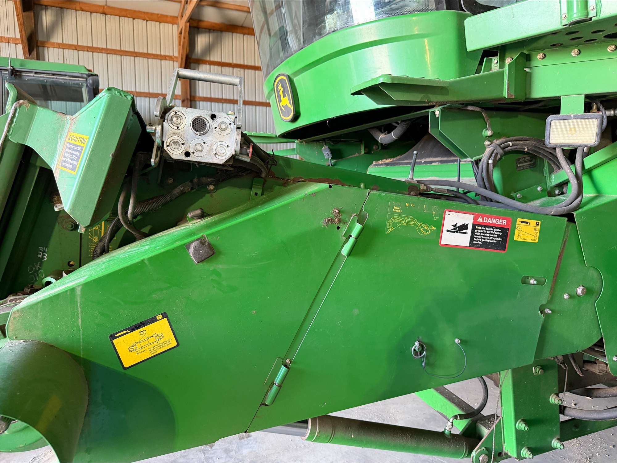 2003 John Deere 9650 STS Image 9