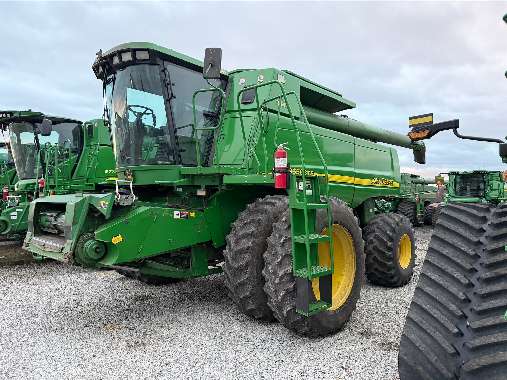 2003 John Deere 9650 STS Image 4