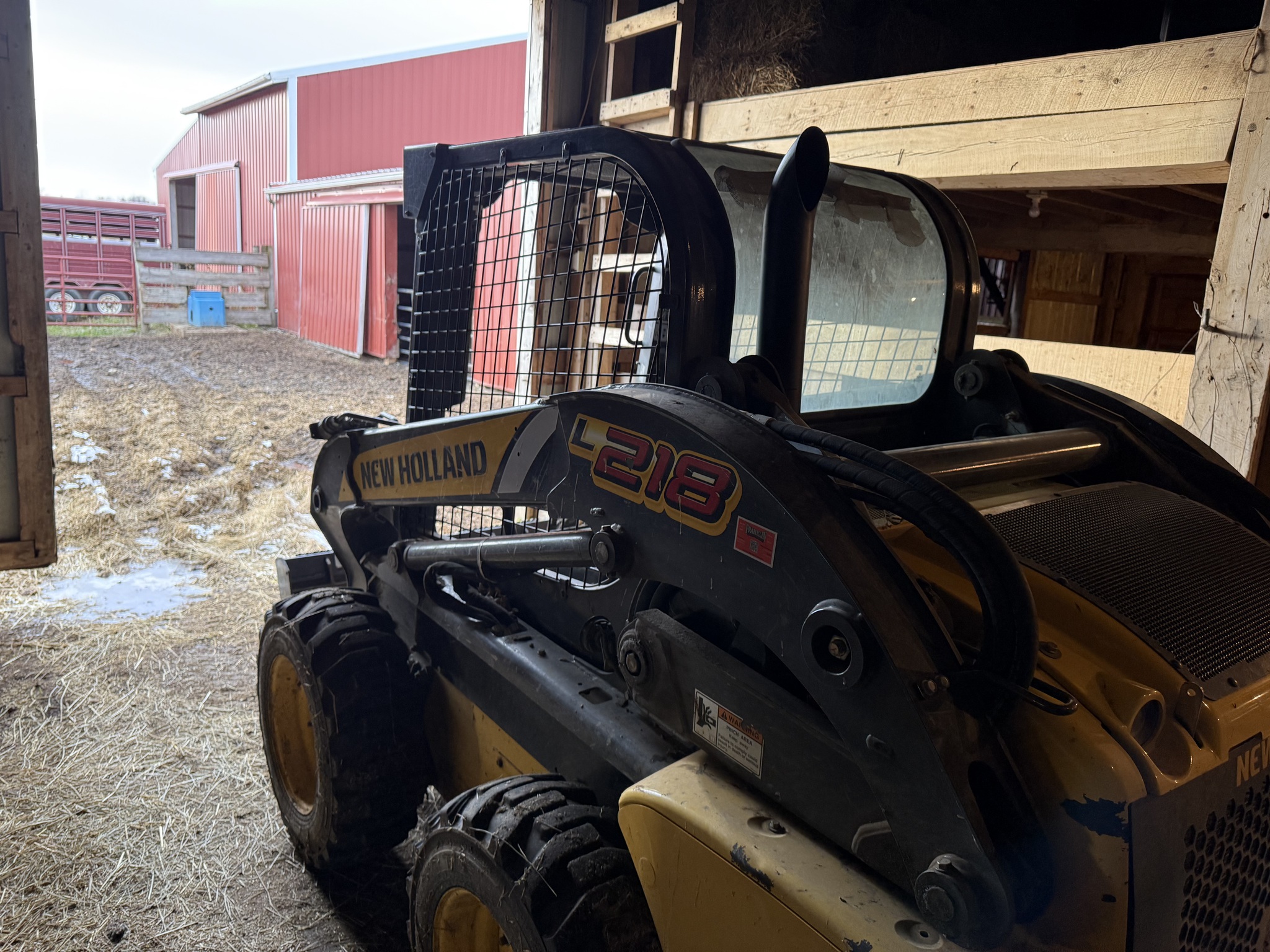 2014 New Holland L218 Image 4