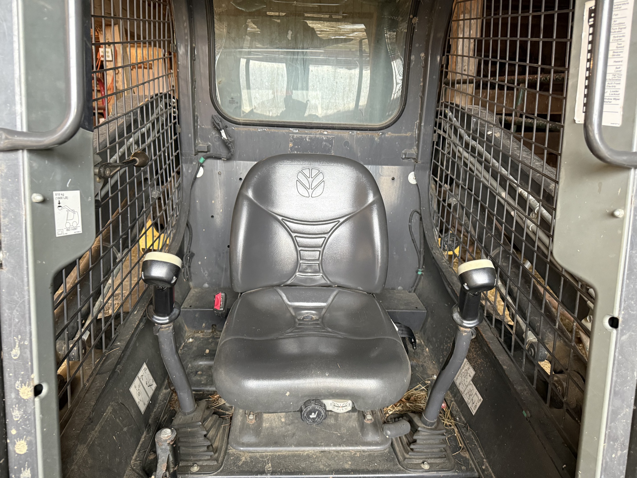 2014 New Holland L218 Image 5