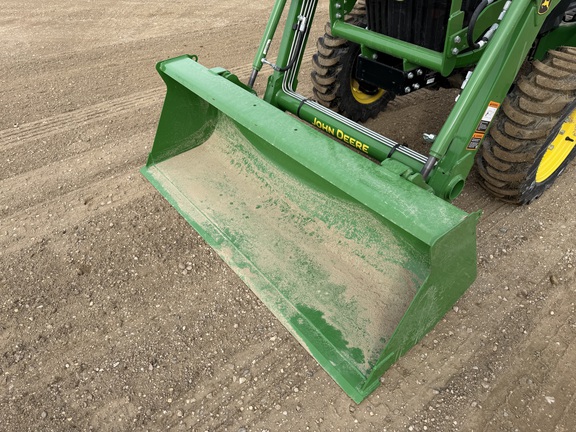 2025 John Deere 3038E - Photo18