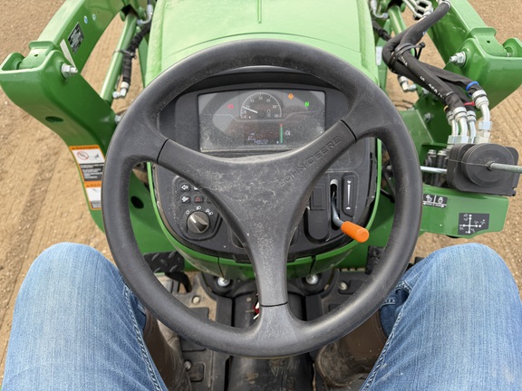 2025 John Deere 3038E - Photo25