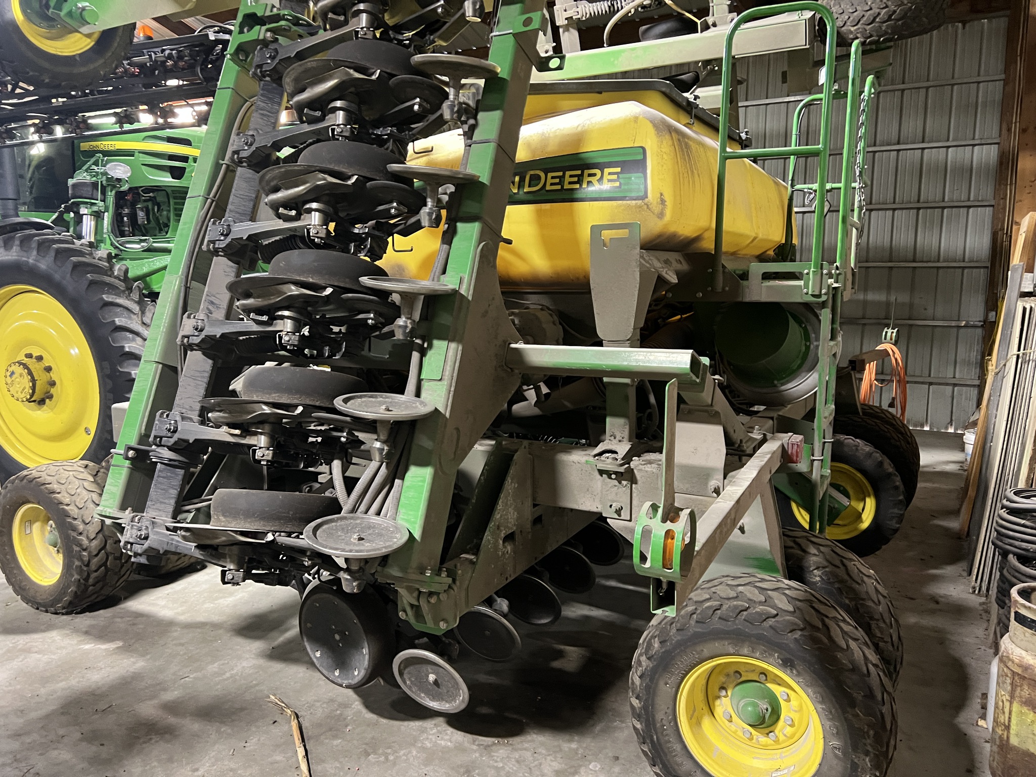 2014 John Deere 1990 Image 3