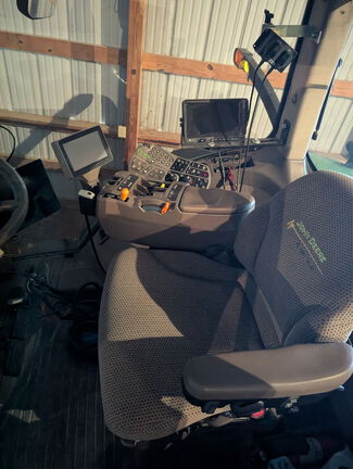 2013 John Deere 8235R - Photo6