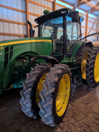 2013 John Deere 8235R - Photo2