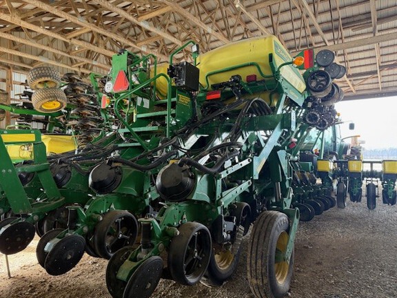 Photo of 2021 John Deere 1795
