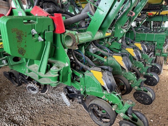 Photo of 2021 John Deere 1795