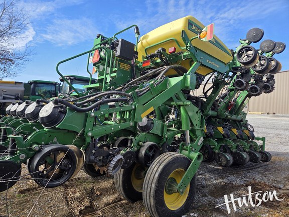 Photo of 2021 John Deere 1795
