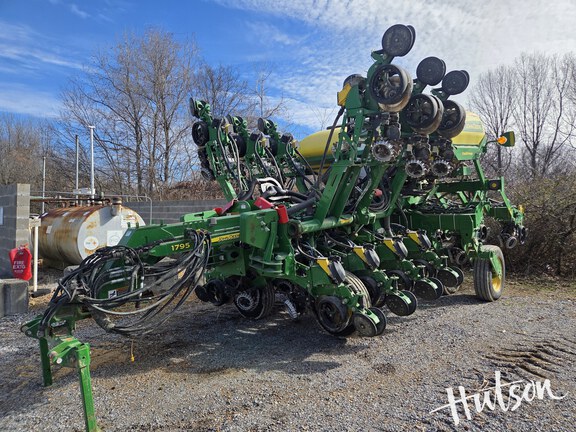 Photo of 2021 John Deere 1795