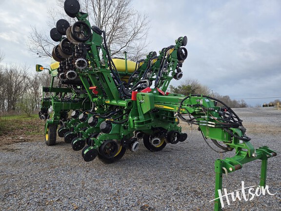 Photo of 2021 John Deere 1795