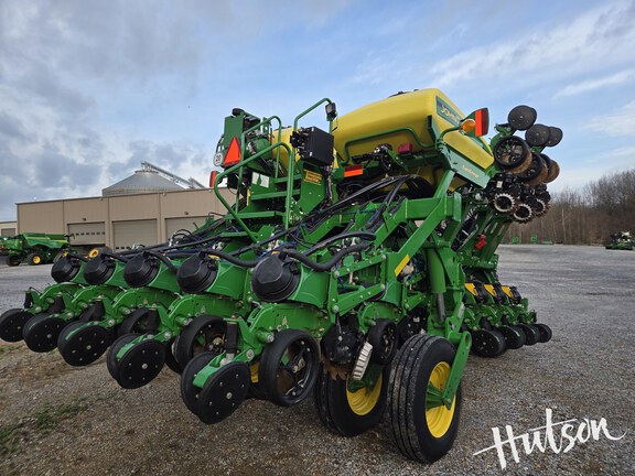 Photo of 2021 John Deere 1795