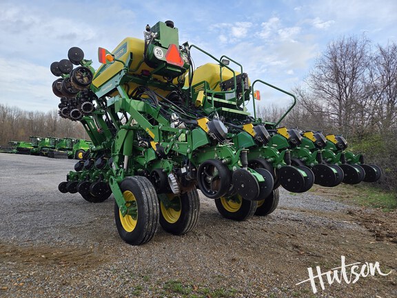 Photo of 2021 John Deere 1795