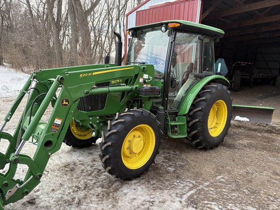  John Deere 5075E