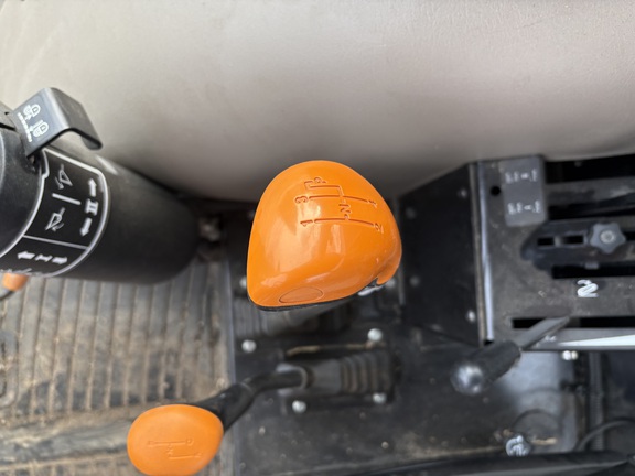 2022 John Deere 5075E - Photo7