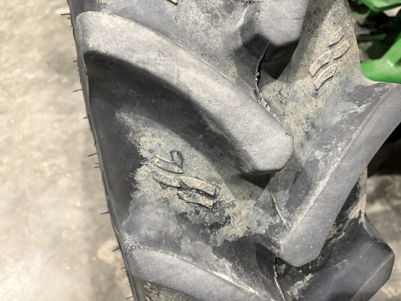 2022 John Deere 5075E - Photo8