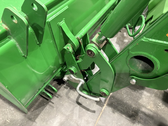 2022 John Deere 5075E - Photo13
