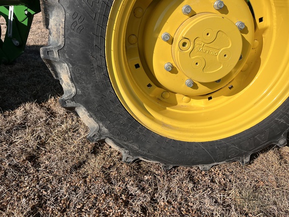 2022 John Deere 5075E - Photo10