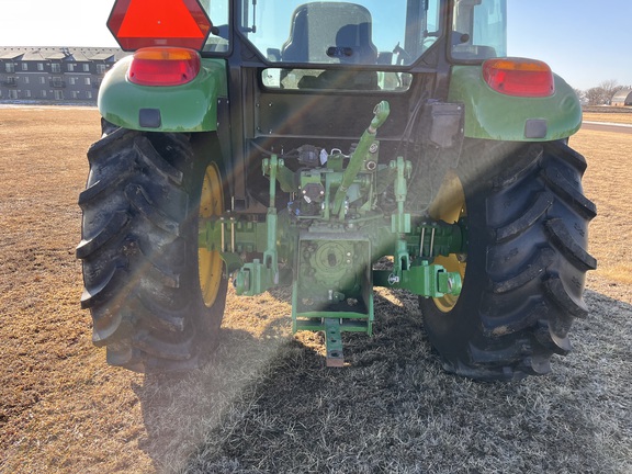 2022 John Deere 5075E - Photo24