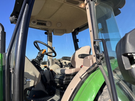 2022 John Deere 5075E - Photo29