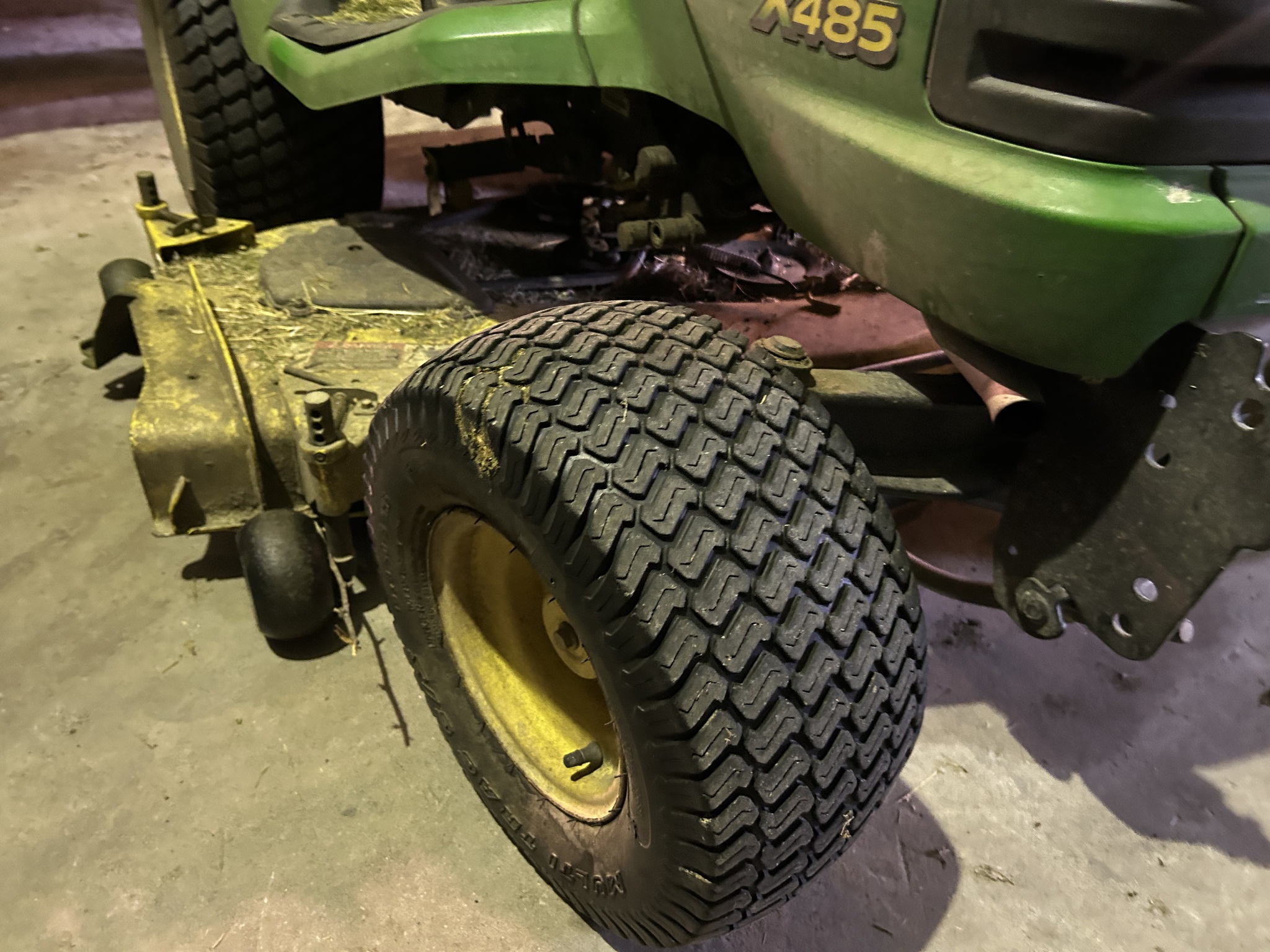 2004 John Deere X485 Image 4