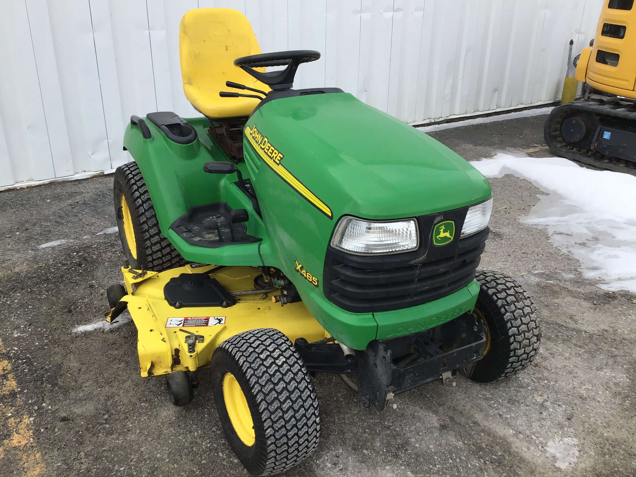 2004 John Deere X485 Image 3
