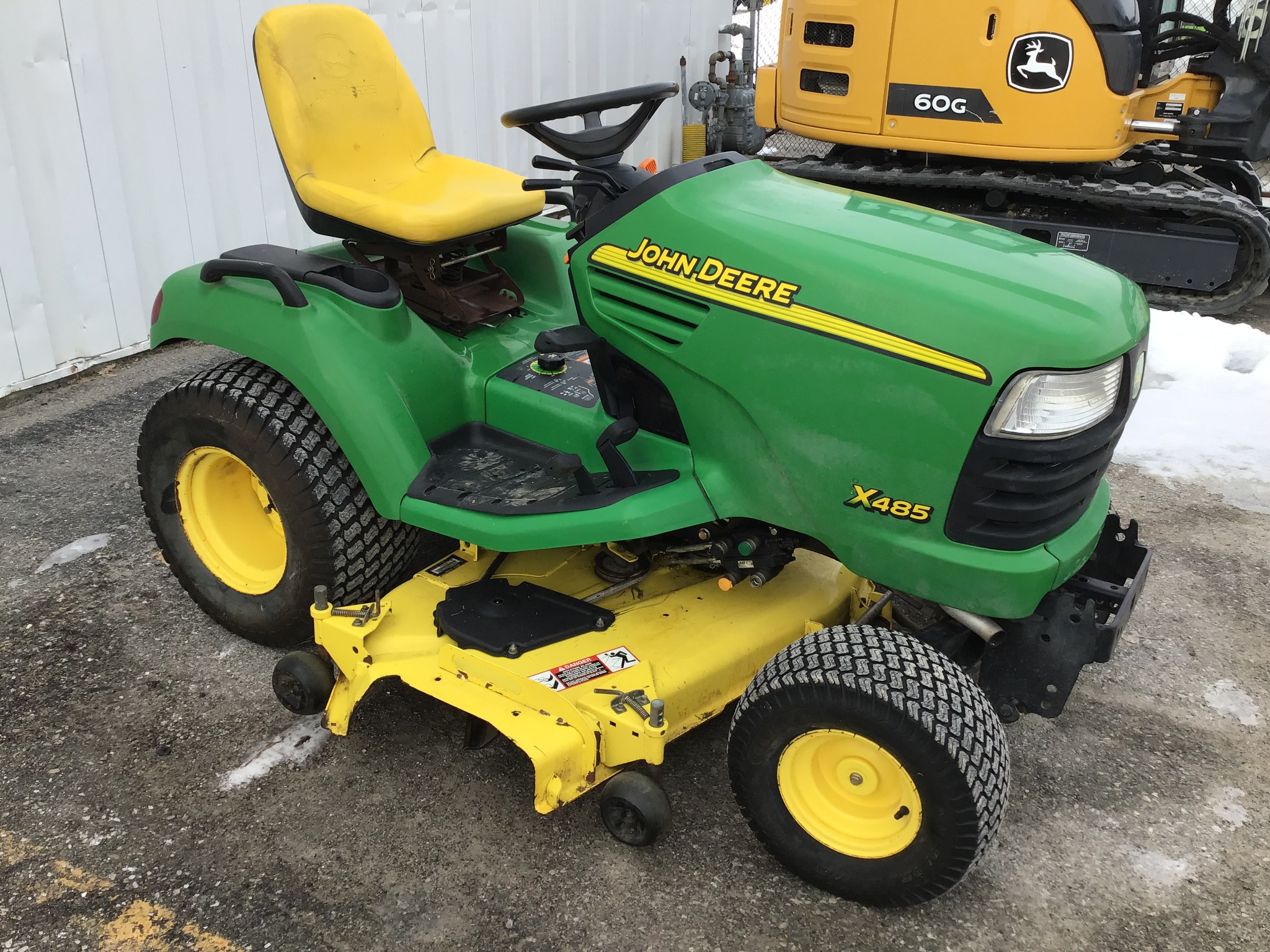 2004 John Deere X485 Image 1
