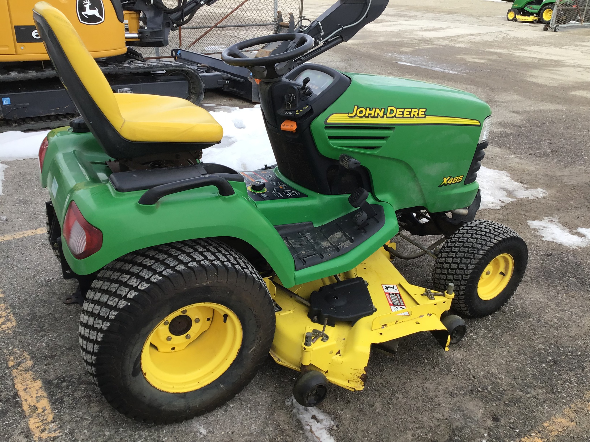 2004 John Deere X485 Image 5