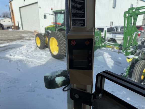 1998 John Deere 8400T - Photo31