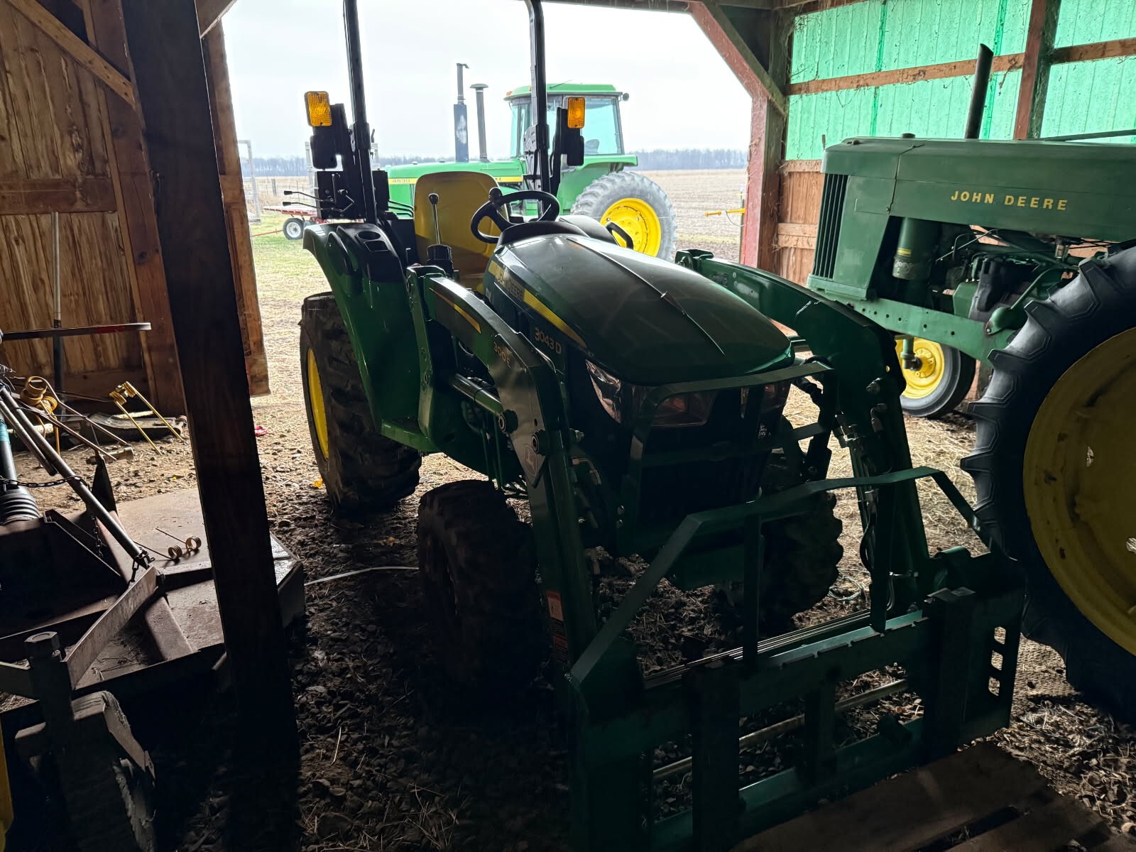 2022 John Deere 3043D Image 1