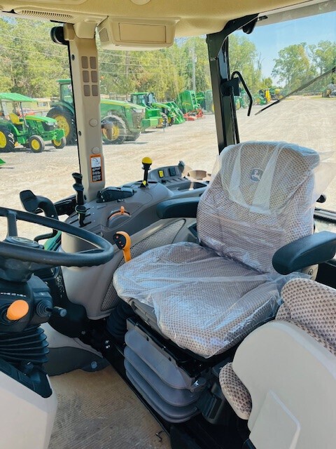 2025 John Deere 5095M Image 4