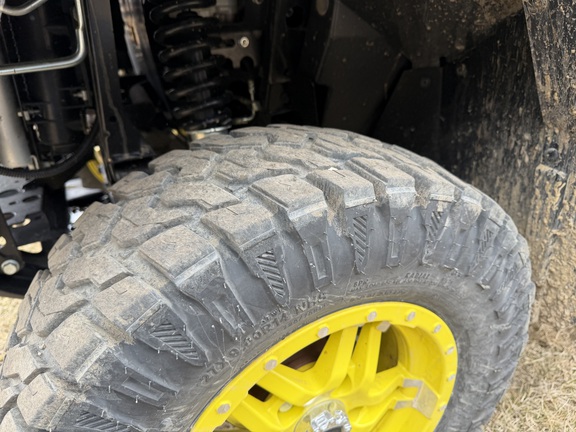 2025 John Deere XUV 845R - Photo10