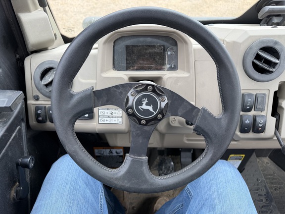 2025 John Deere XUV 845R - Photo20