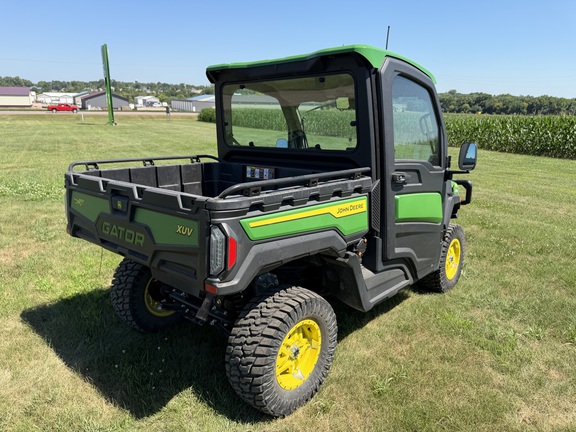 2025 John Deere XUV 845R - Photo3