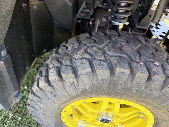 2025 John Deere XUV 845R - Photo11