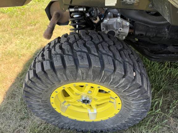 2025 John Deere XUV 845R - Photo13